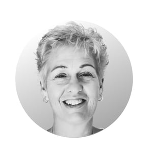 Carolyn Bates.circle