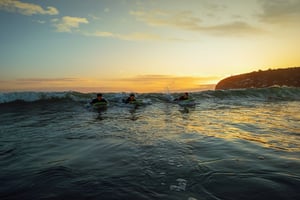 752078-bodyboarders-in-sumner-beach-web-1920px-jpg